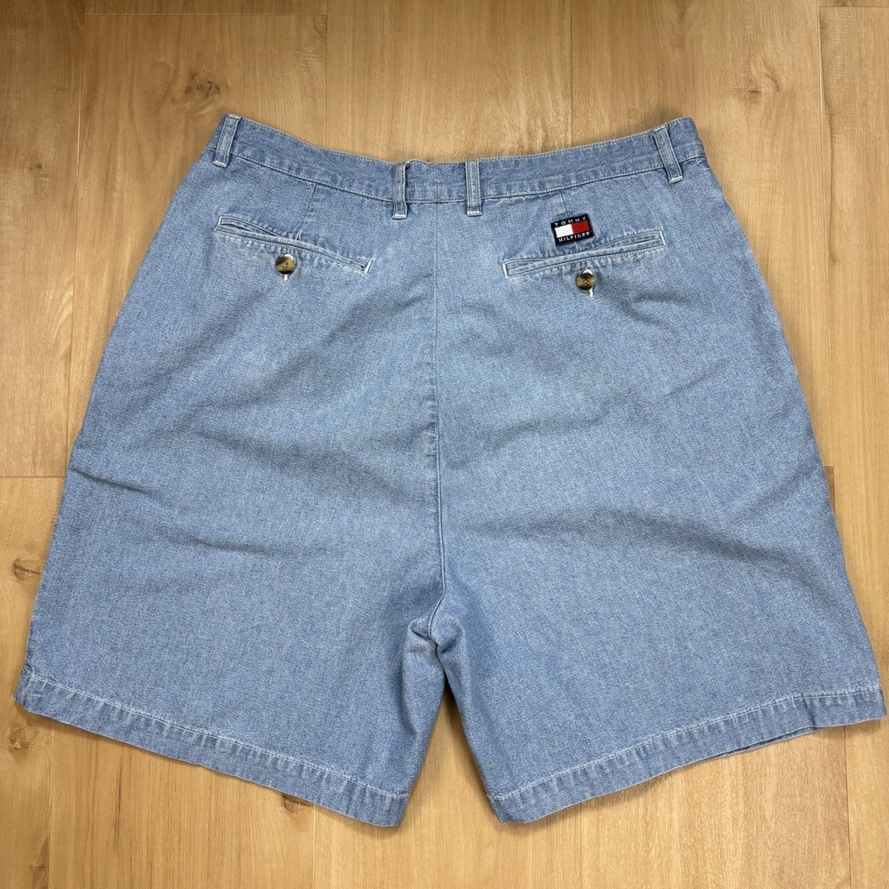 Vintage Tommy Hilfiger Chambray Denim Shorts Mens 35 Blue Pleated Light Wash